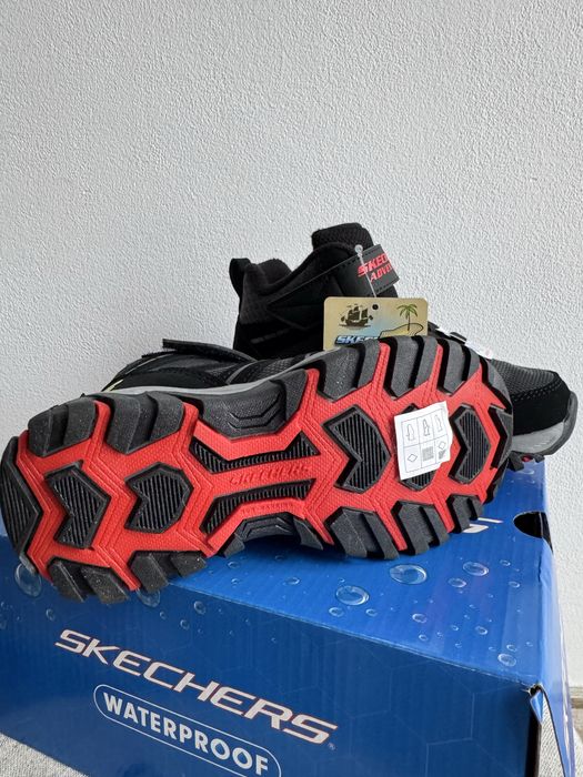 Skechers 27 impermeabile