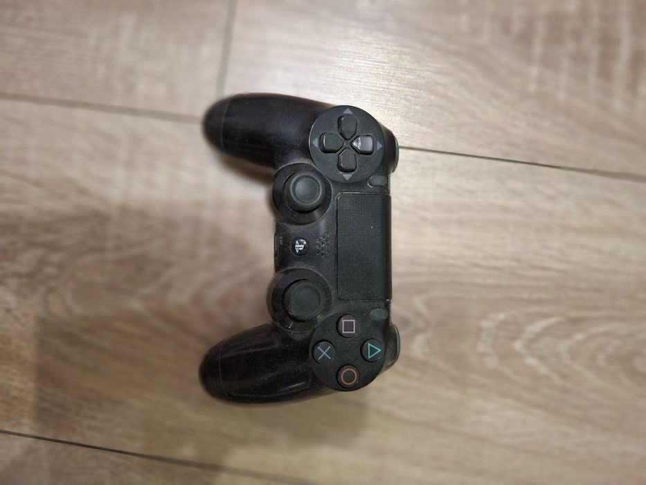 Playstation 4 slim+6 игри и охладител