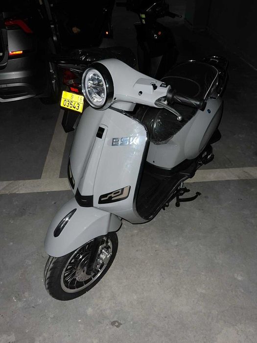 Vand Scuter BSK Pablo - An 2024 - 49CC - Nu necesita permis!