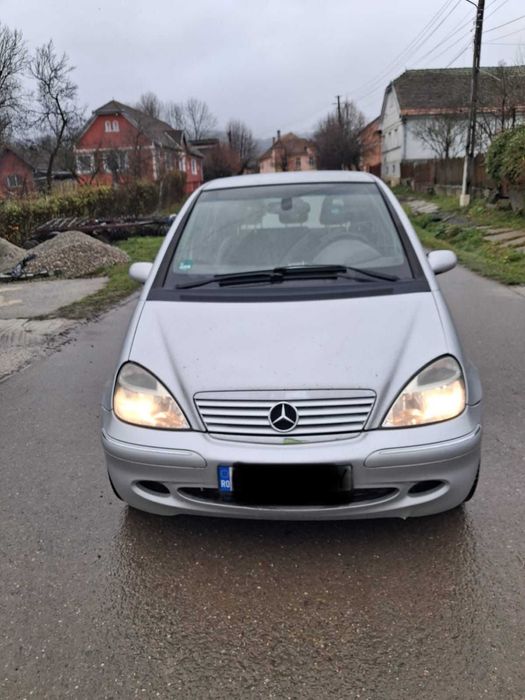 Vind Mercedes motor disal 1 .7 Cp in stare de functionare.
