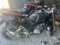 Se vinde sau dezmembrez doua motoare