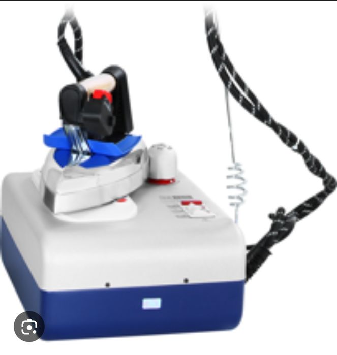 Паровой утюг почти новый