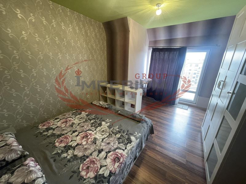 Продава се Двустаен апартамент в Варна, Левски - 75 кв.м за 1800 €/кв.м - Снимка #7