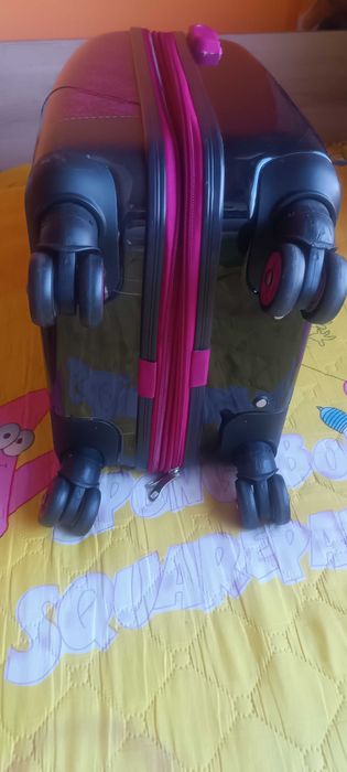 Детски куфар за пътуване