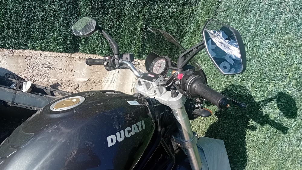 Ducati MONSTER 620.2001гд.