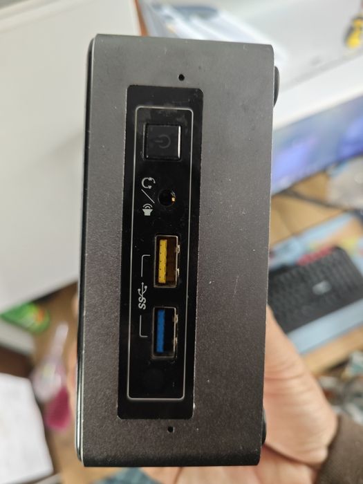 Mini kompyuter sotiladi