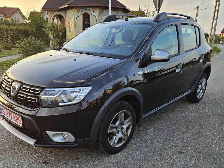 Dacia Sandero Stepway 2017 0900 benzina