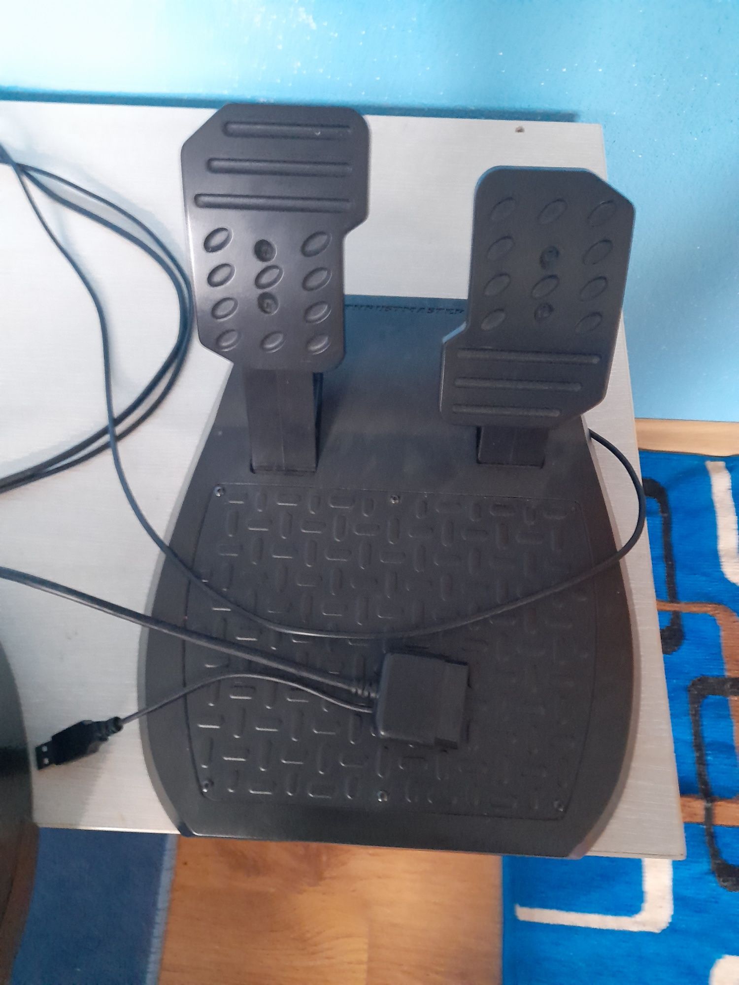 Волан Thrustmaster Ferari GT 3-in -1 Racing Wheel V.2