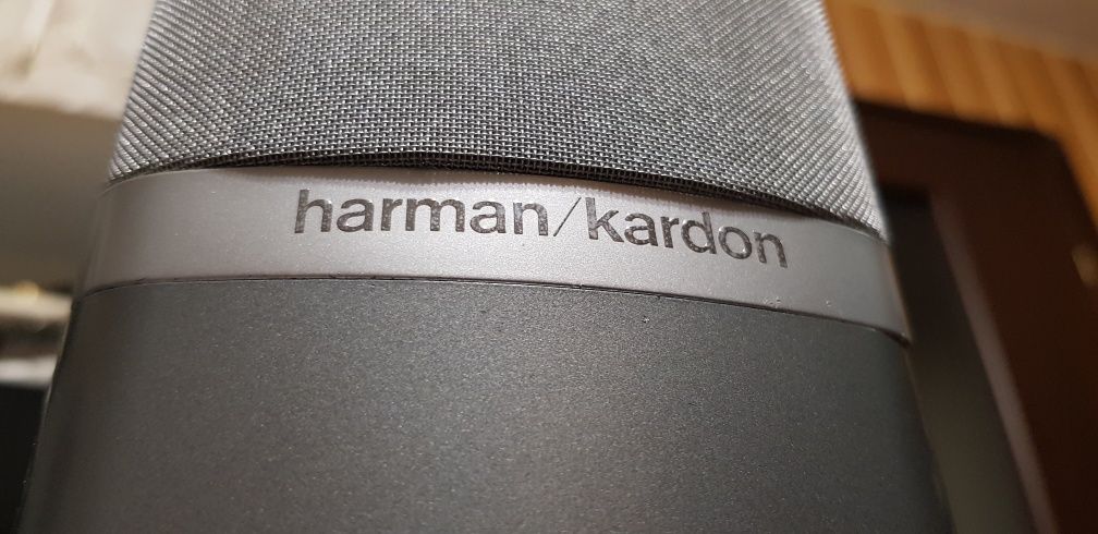 Super preț: Sistem Harman Kardon din 12 piese, adică 140 lei/produs...