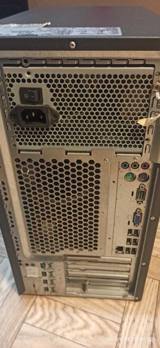 Настолен компютър Esprimo, 3.16 Ghz двуядрен, четец за карти