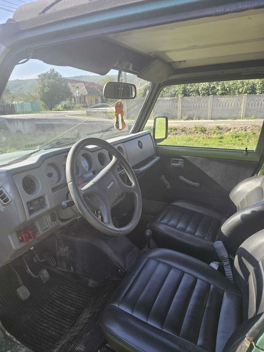 Suzuki  Samurai SJ varianta UNICAT