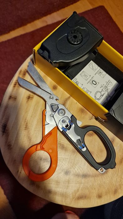 Foarfeca urgenta leatherman