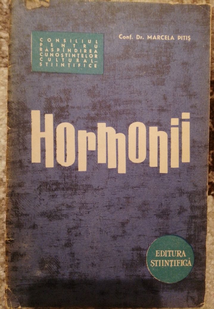 Vând 3 cărticele din anul 1962