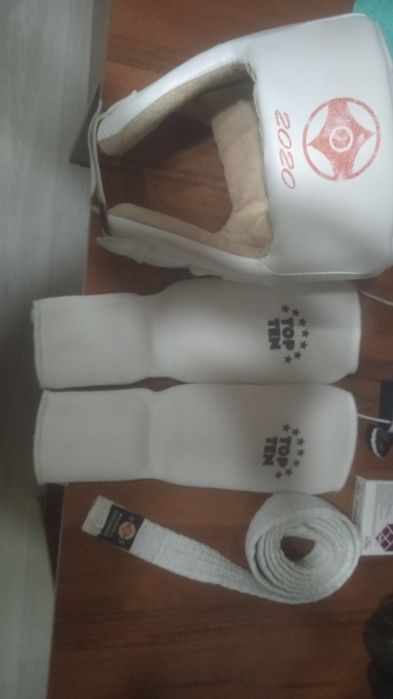 Продам шлем для занятия каратэ