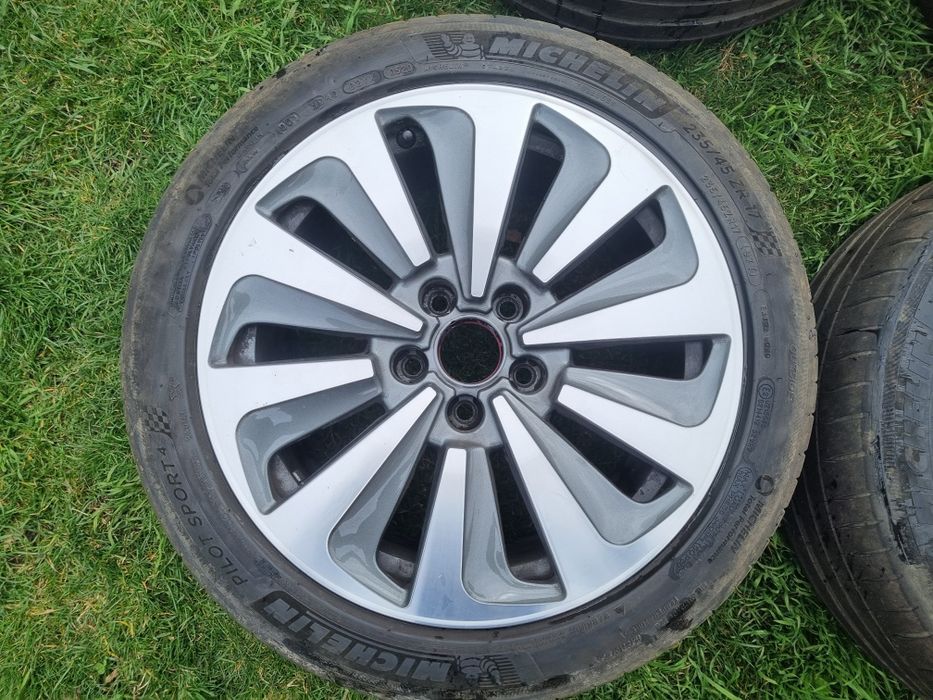 Jante originale Audi R17 8J