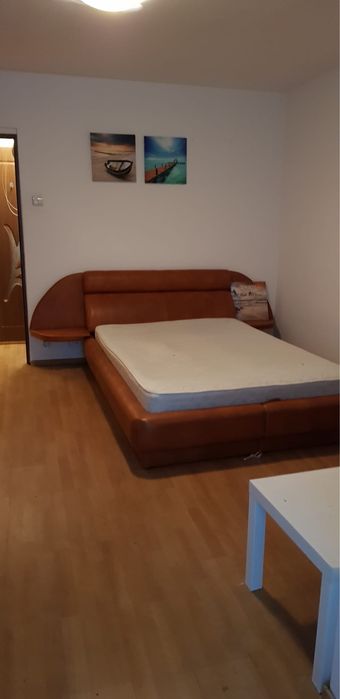 Inchiriez garsoniera