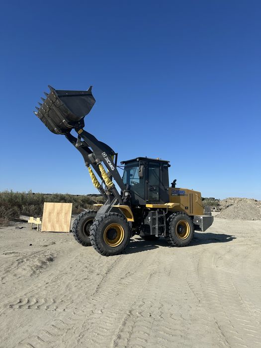 Сдается в аренду фронтальный погрузчик 2куб