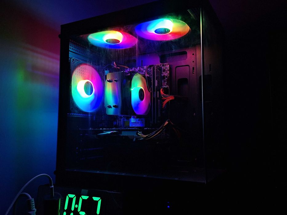 Igravoy kompyuter komplekt