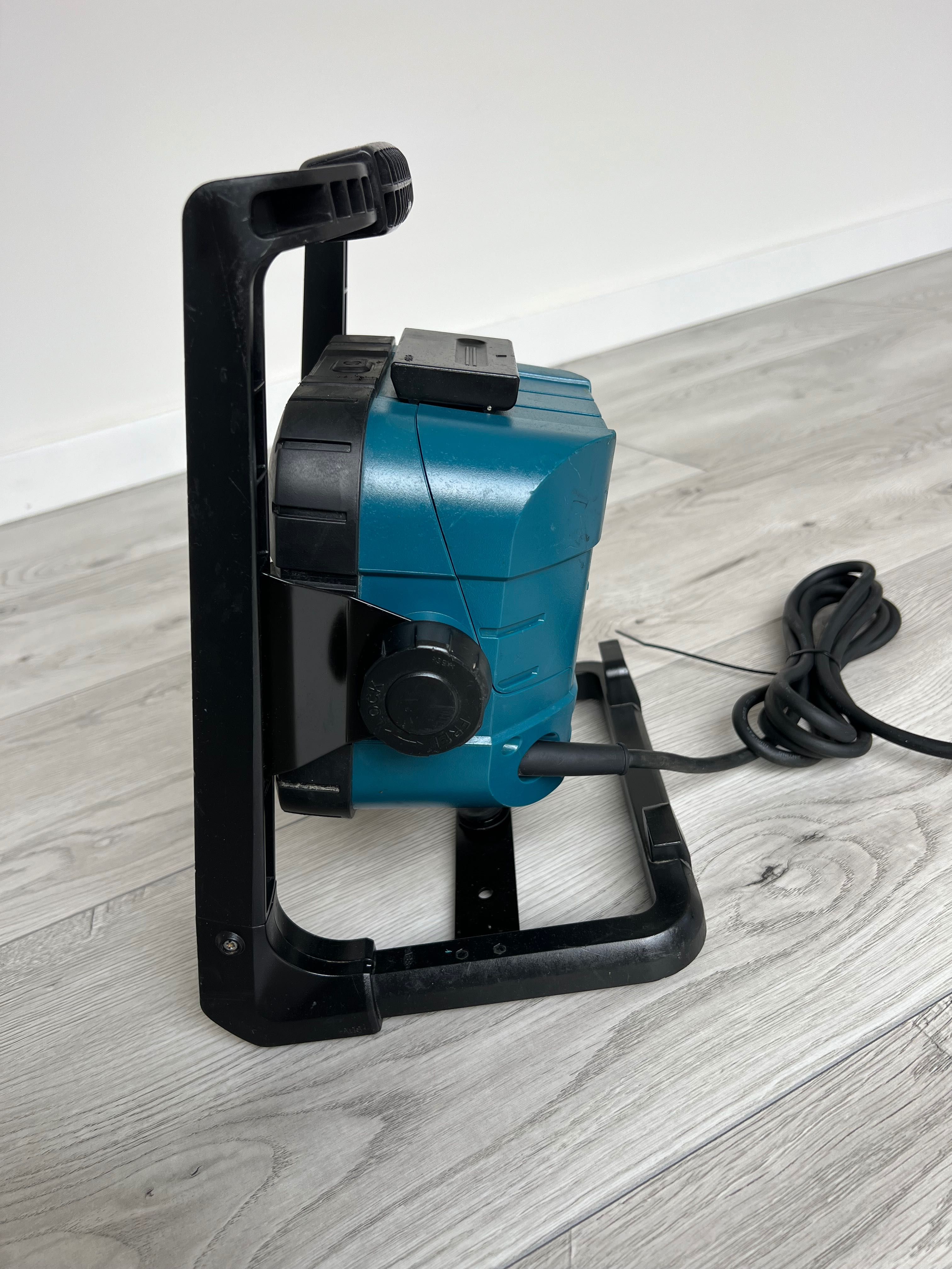 Proiector/Lampa lucru Makita