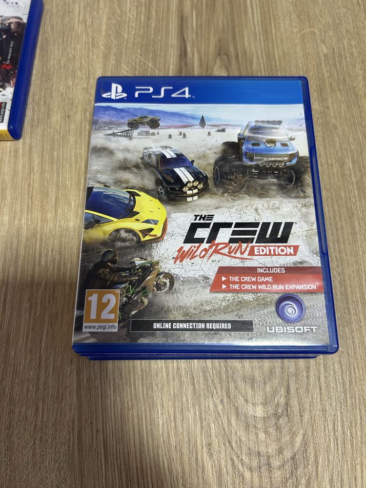 PlayStation 4 1TB 4 Jocuri si 2 Joysticks