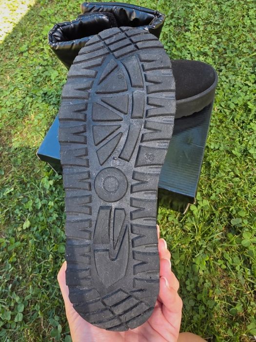 Cizme tip ugg,  marimea 38