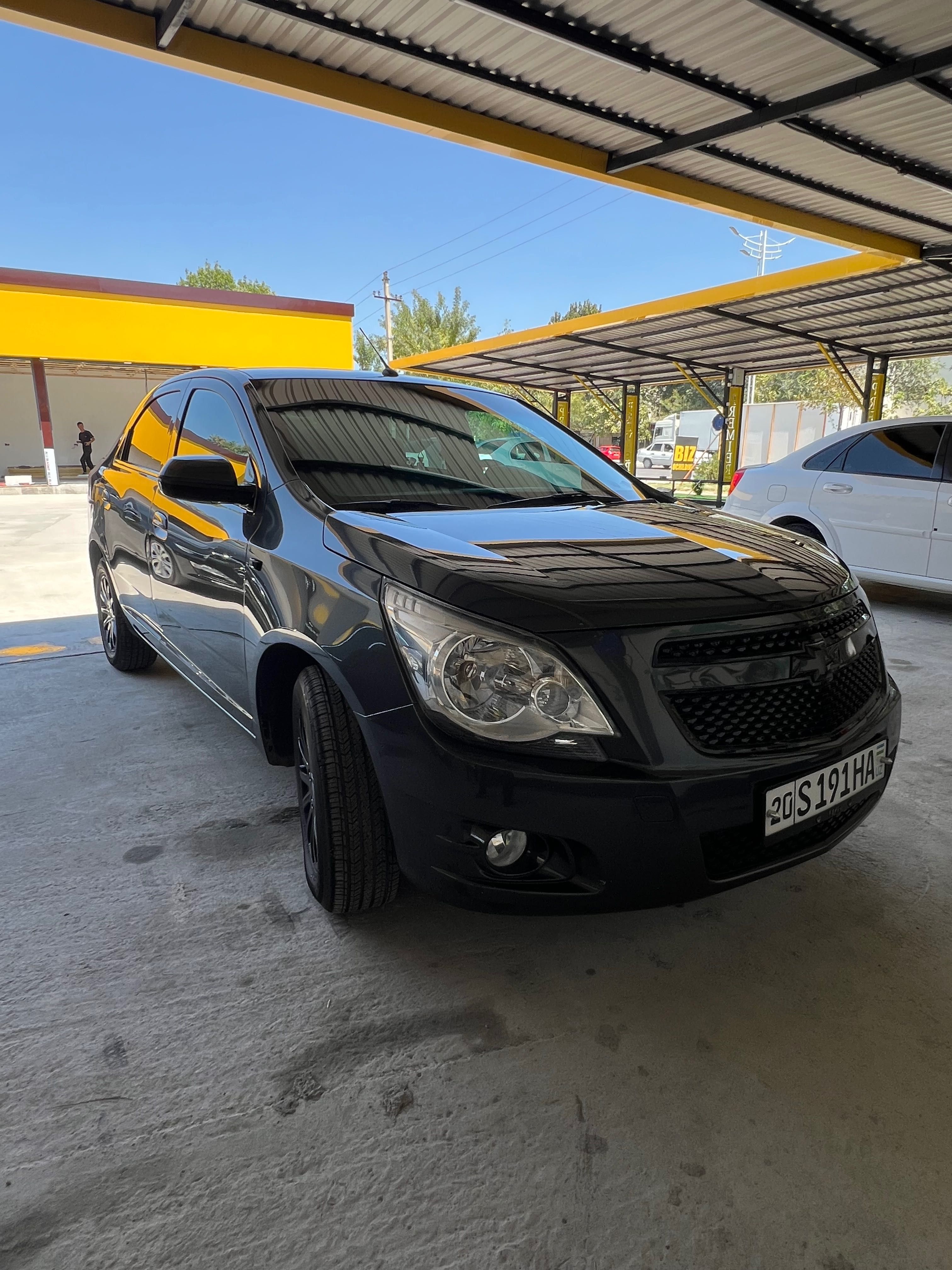 Cobalt . 2019 yil. Tozza. Navarot Mal bar, Black qilingan polniy.