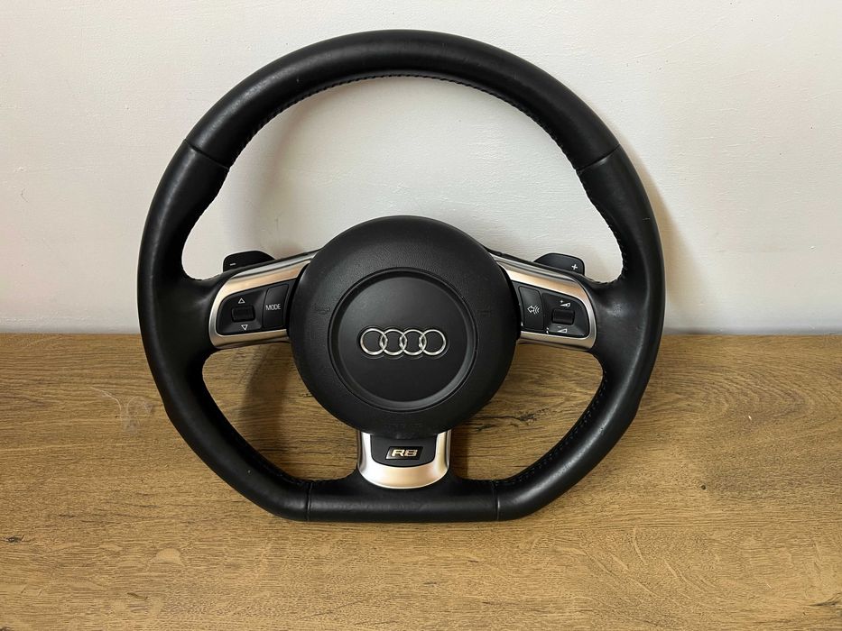 Оригинален кожен скосен Мулти волан с пера и еърбег Audi R8 Ауди Р8