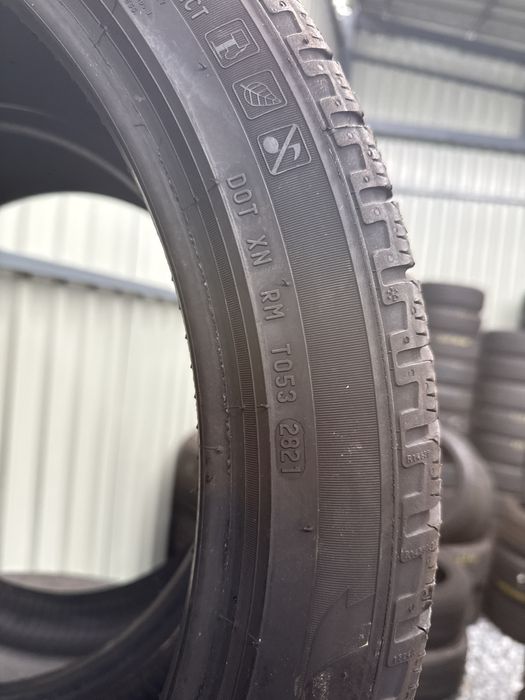 Anvelope de iarna 255/40 R21