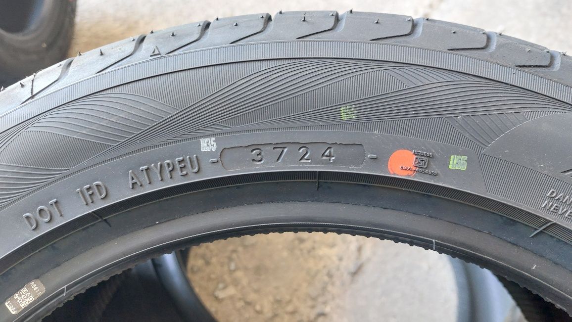Нови гуми 245/45/17 Yokohama Advan Sport 4 броя