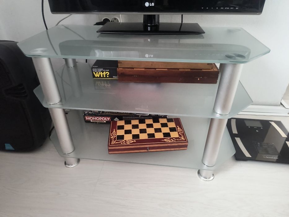 Comodă TV transparenta