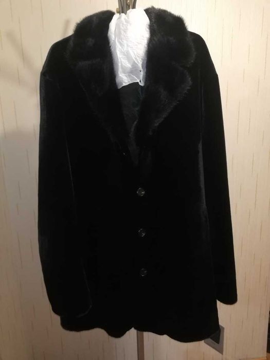 Продам куртку зимнюю, новую, Mario Cassel