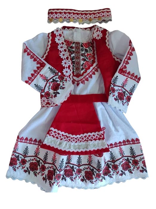 Народни носии за празник
