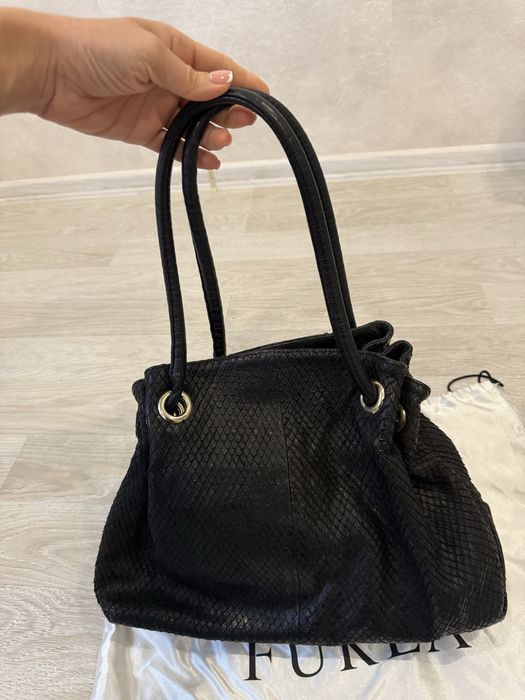 Чанта Furla черна