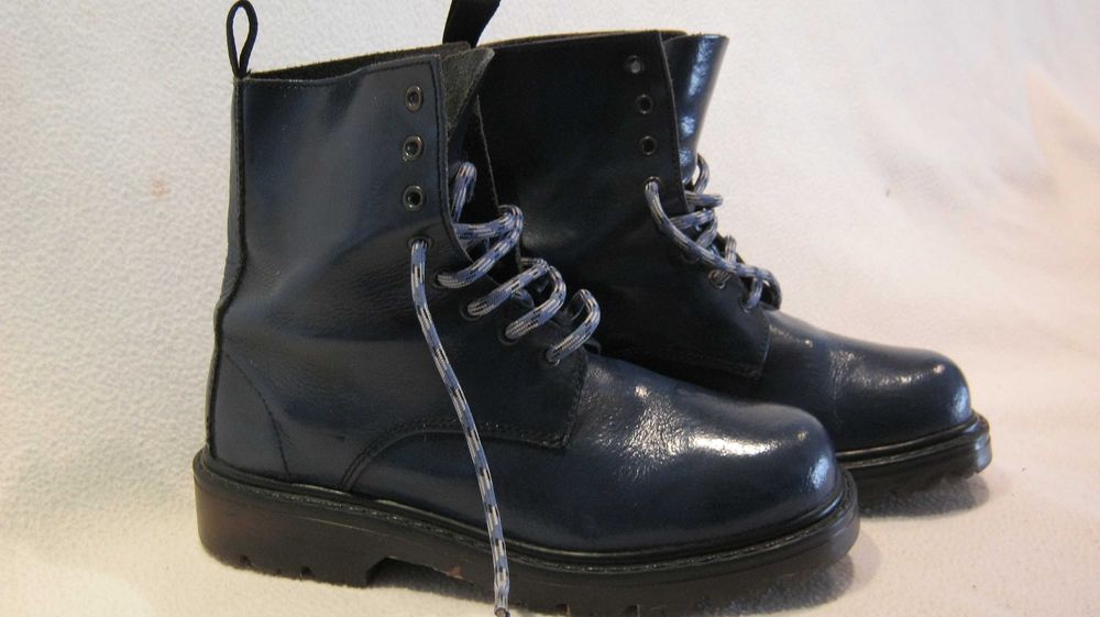 Ghete dama,piele,Nr 38 sau 23,5cm.Noi.