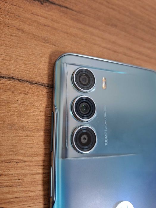 Motorola G200 si Motorola G9 Plus