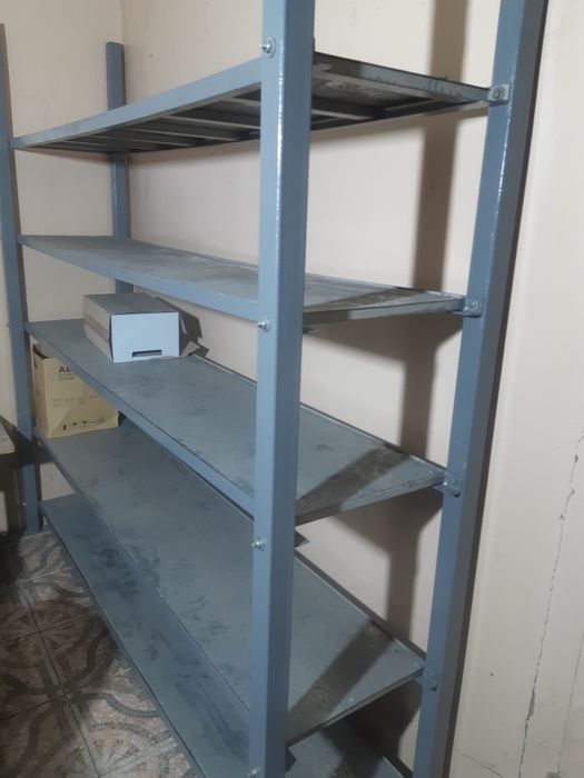 Стеллажи металлические