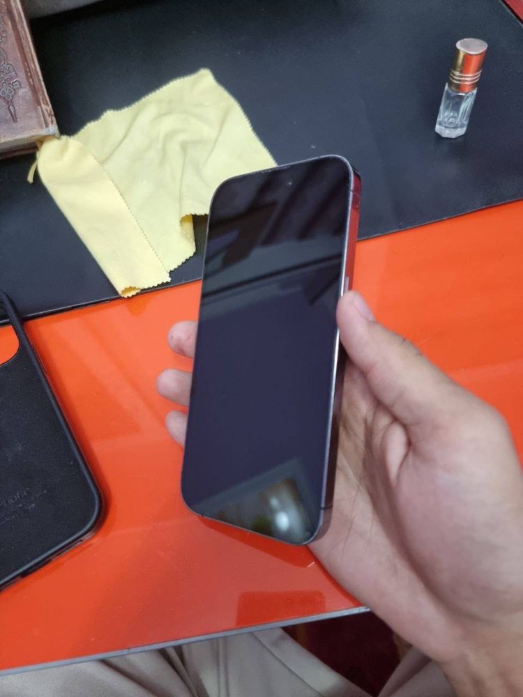 Iphone 14 pro 512 gb  sotiladi