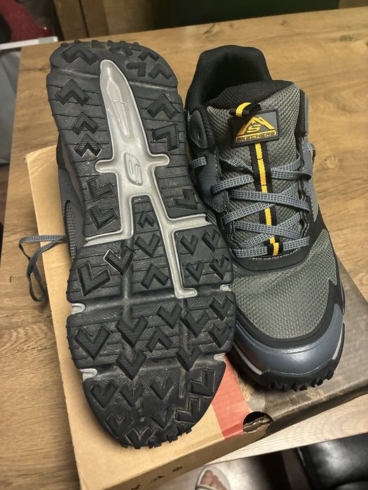 Нови мъжки маратонки SKECHERS, 43 номер