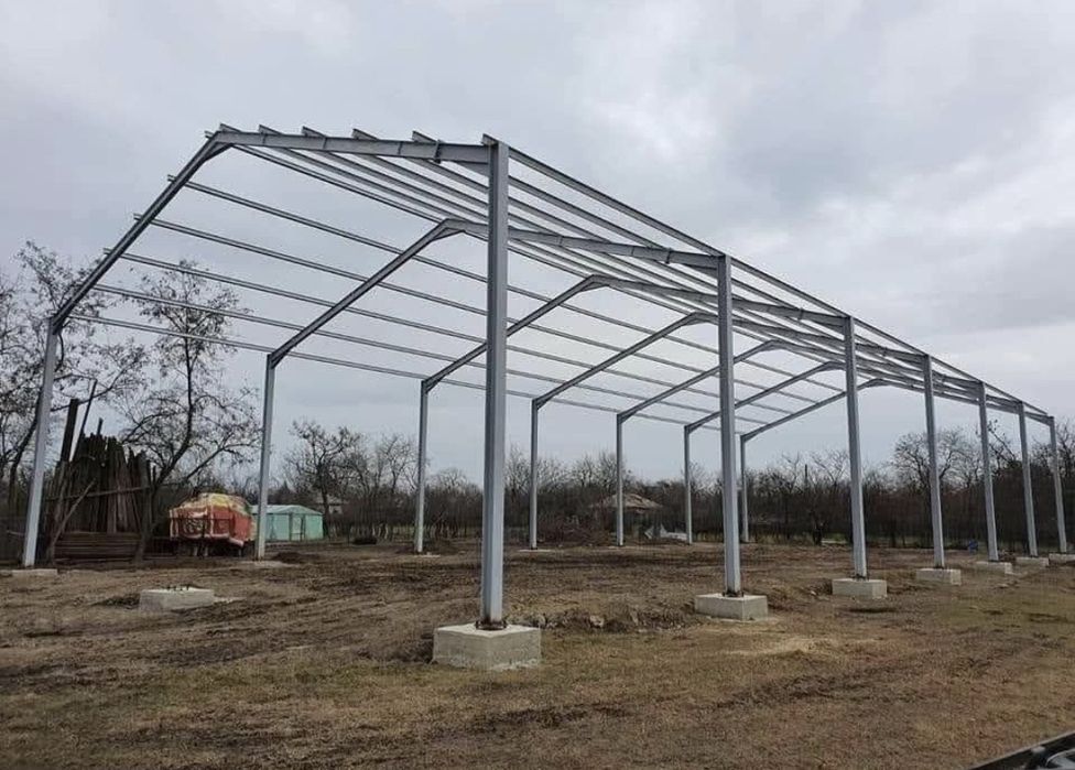 Vând și cofectionez structuri metalice