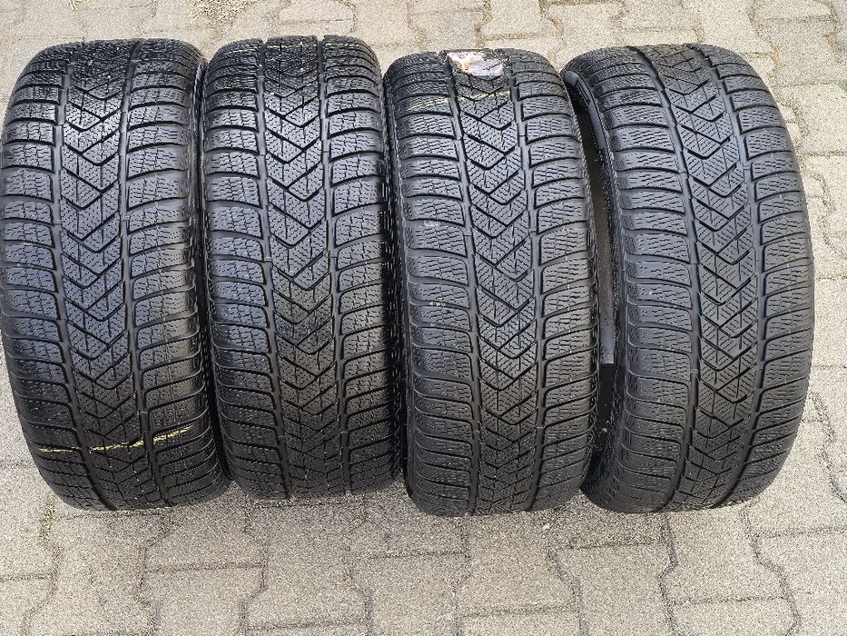 123 456 . .Pirelli