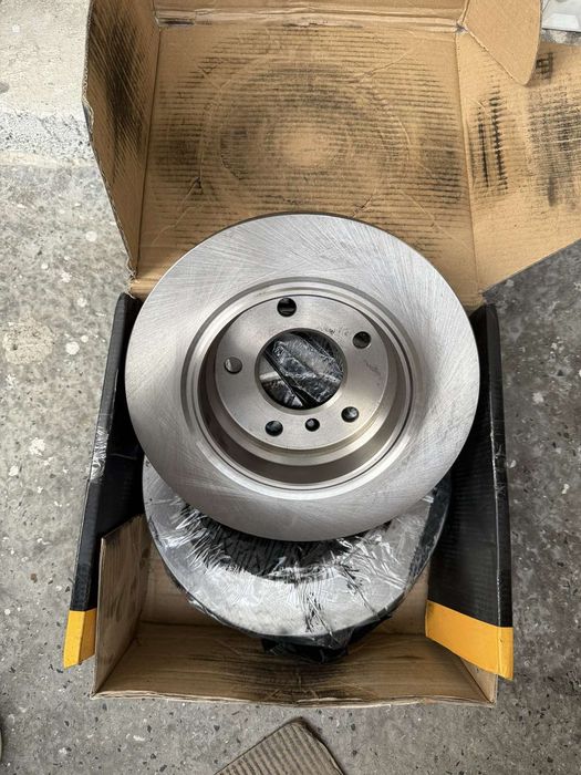 Спирачни дискове - задни BMW E46