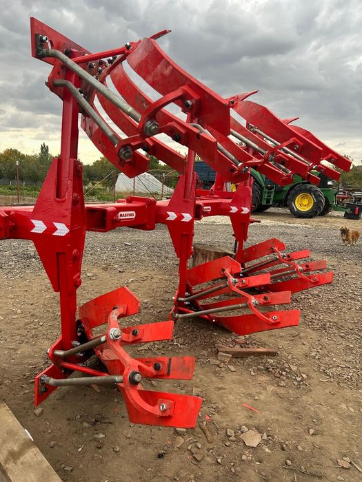 Vând plug reversibil