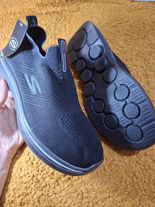 Продам разные новые кросовки