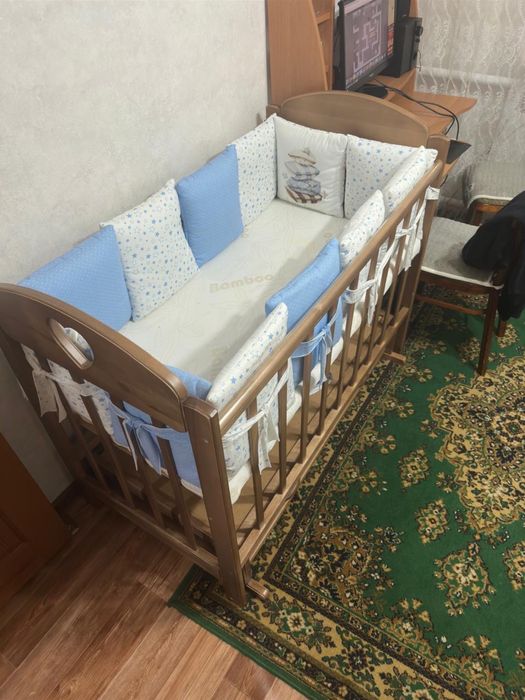 Детская кроватка