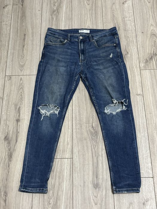 Blugi albastri bershka