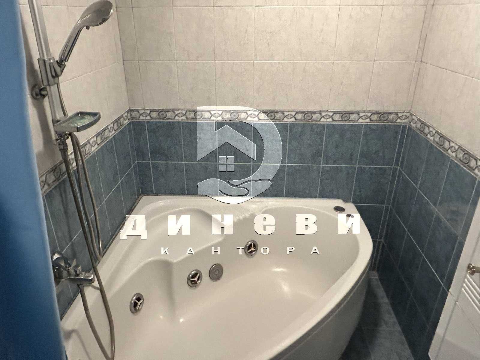 Обзаведен мезонет в идеален център