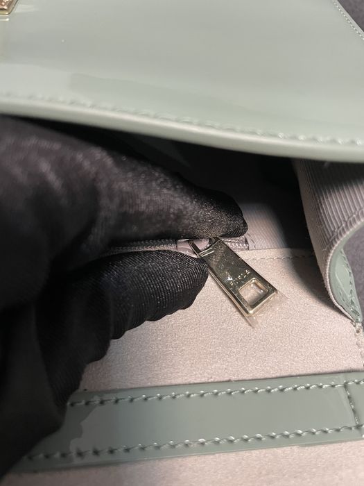 Чанта Furla Zoe S петрол лачена