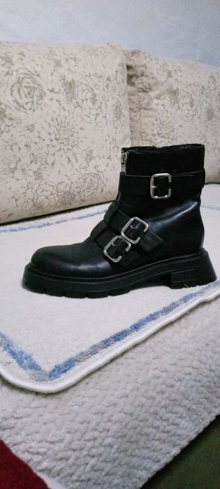 Продам осенние сапоги