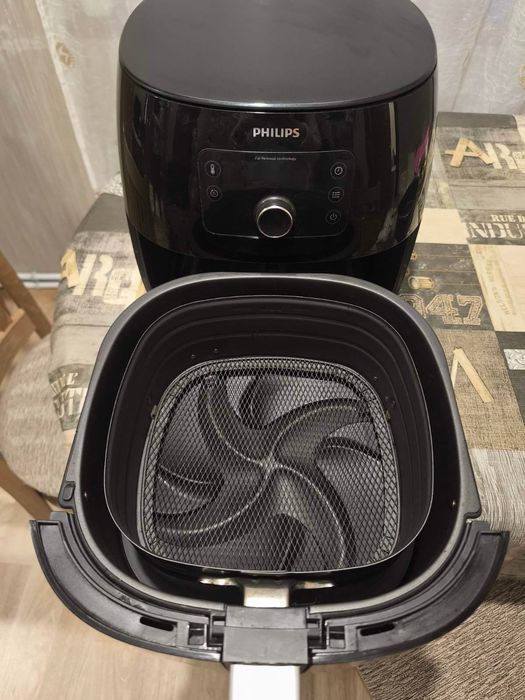 Нов Philips air fryer xxl
