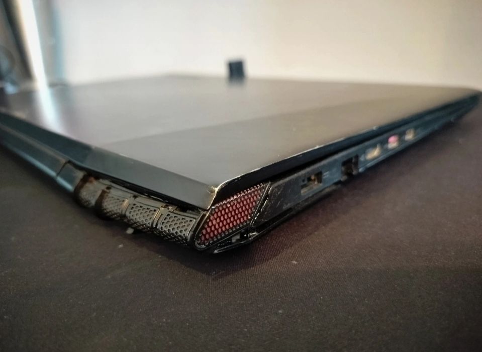 Lenovo Y50-70, i5-4210H, GTX 860M 2GB, 8GB RAM